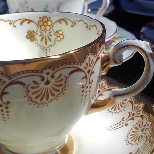 Gold Cup Galler Image Joyously Vintage