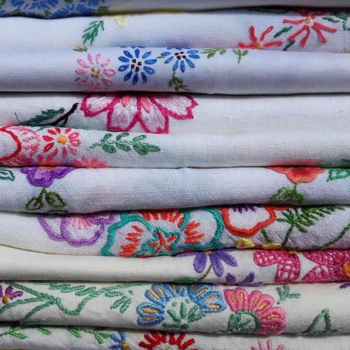 table linen stack gallery image joyously vintage