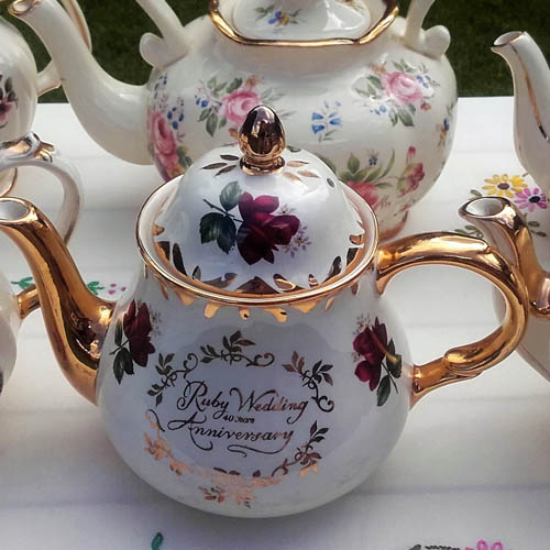 teapots 2 gallery image joyously vintage